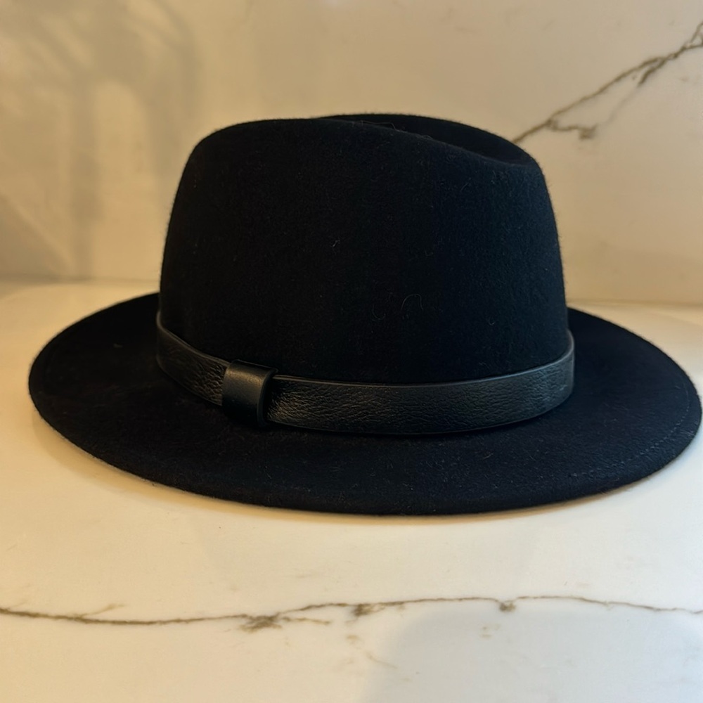 J.Crew will hat. Size small medium.